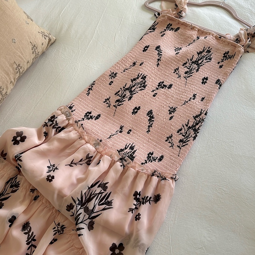 Kimi + Kai Drop Waist Pink Stretch Maxi Ruffle Dress With Ruffle Straps Size S